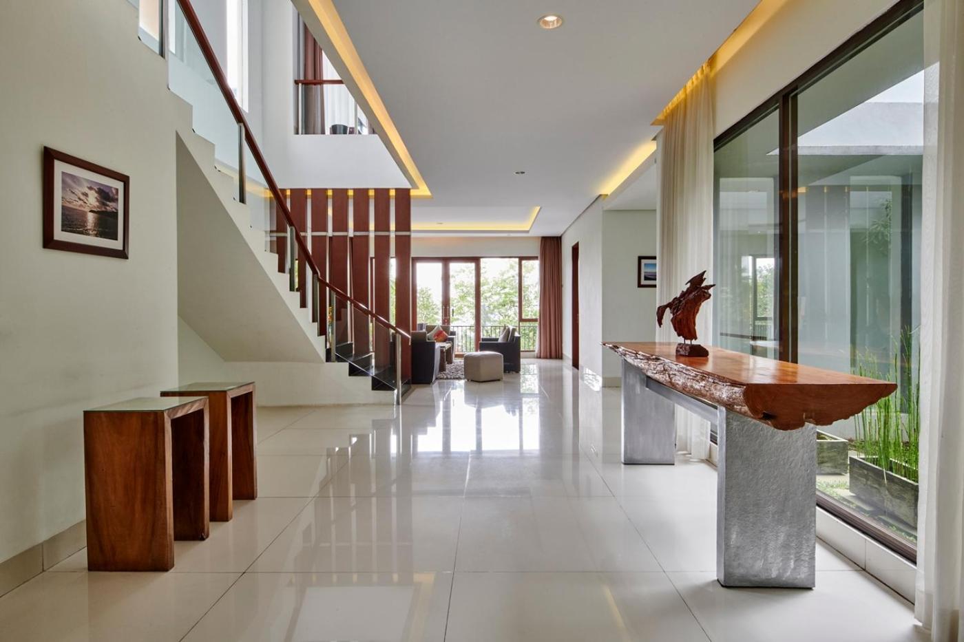 Oyama City View Villa 4 Bedrooms With A Private Swimming Pool バンドゥン エクステリア 写真