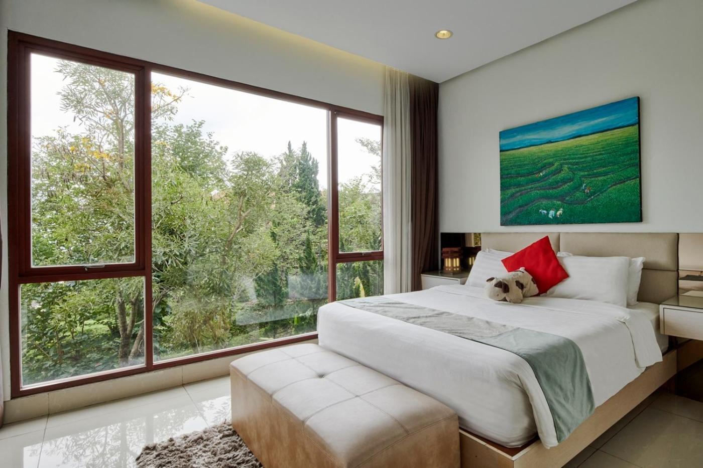 Oyama City View Villa 4 Bedrooms With A Private Swimming Pool バンドゥン エクステリア 写真